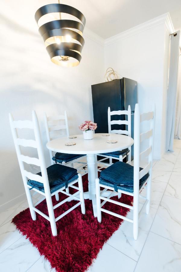 Crimson Beach Escape Ocean View-hottub -pool-longstay - 1 Queen Bedroom Plus Alcove Bunk Beds And A Sofa * Galveston